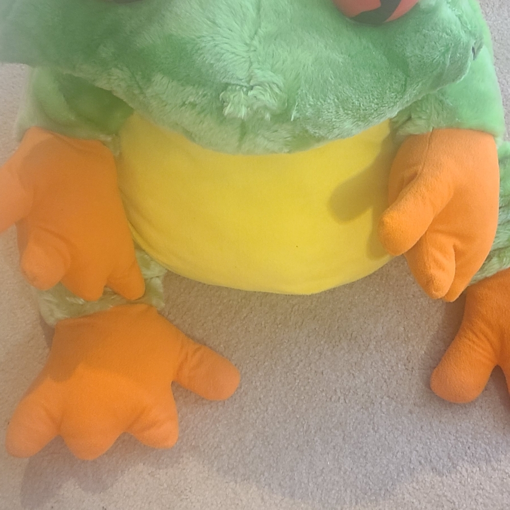 Rainforest Chacha the frog jumbo plush,from a smoke and pet free home